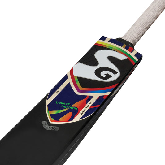 مضرب بلاستيكي SG T-100
